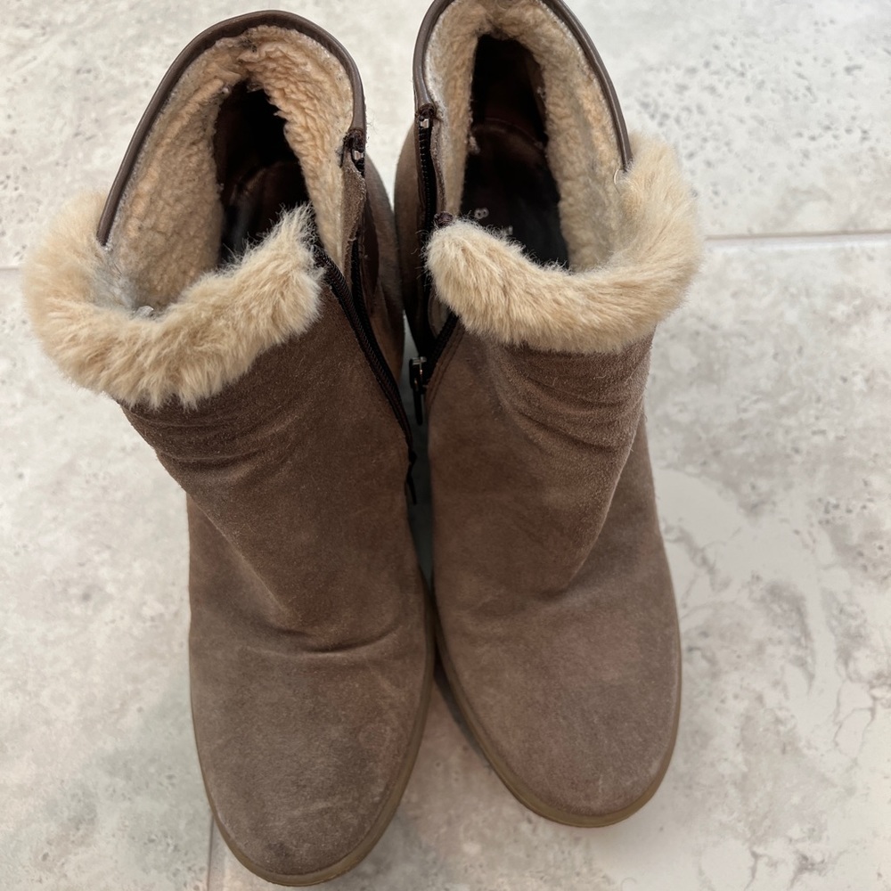Boots with the Fur !